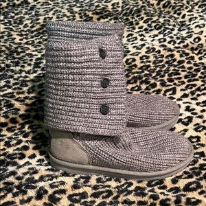 UGG Classic Sweater knit Cardy Boot tall size 6